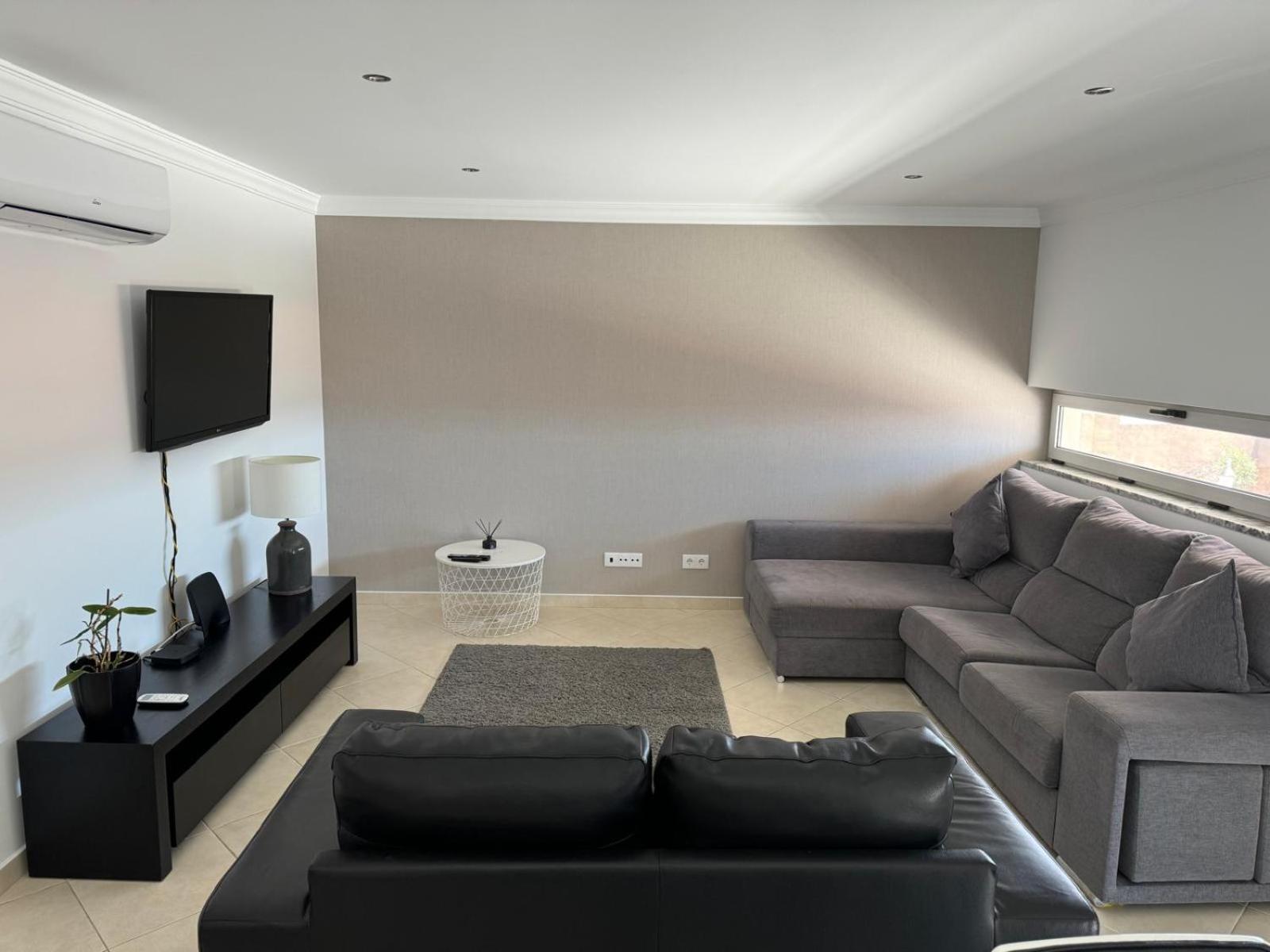Modern 2 Bed Apartment 5Km Carvoeiro Lagoa  Esterno foto